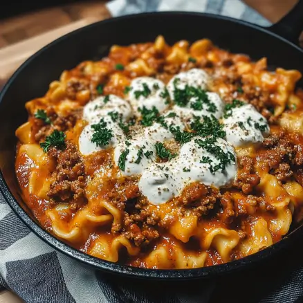 Homestyle Cheesy Lasagna Skillet: Easy and Delicious!